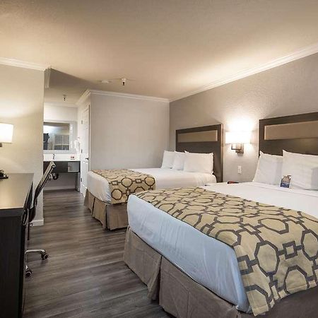 Rodeway Inn Milpitas Near Great Mall Oda fotoğraf